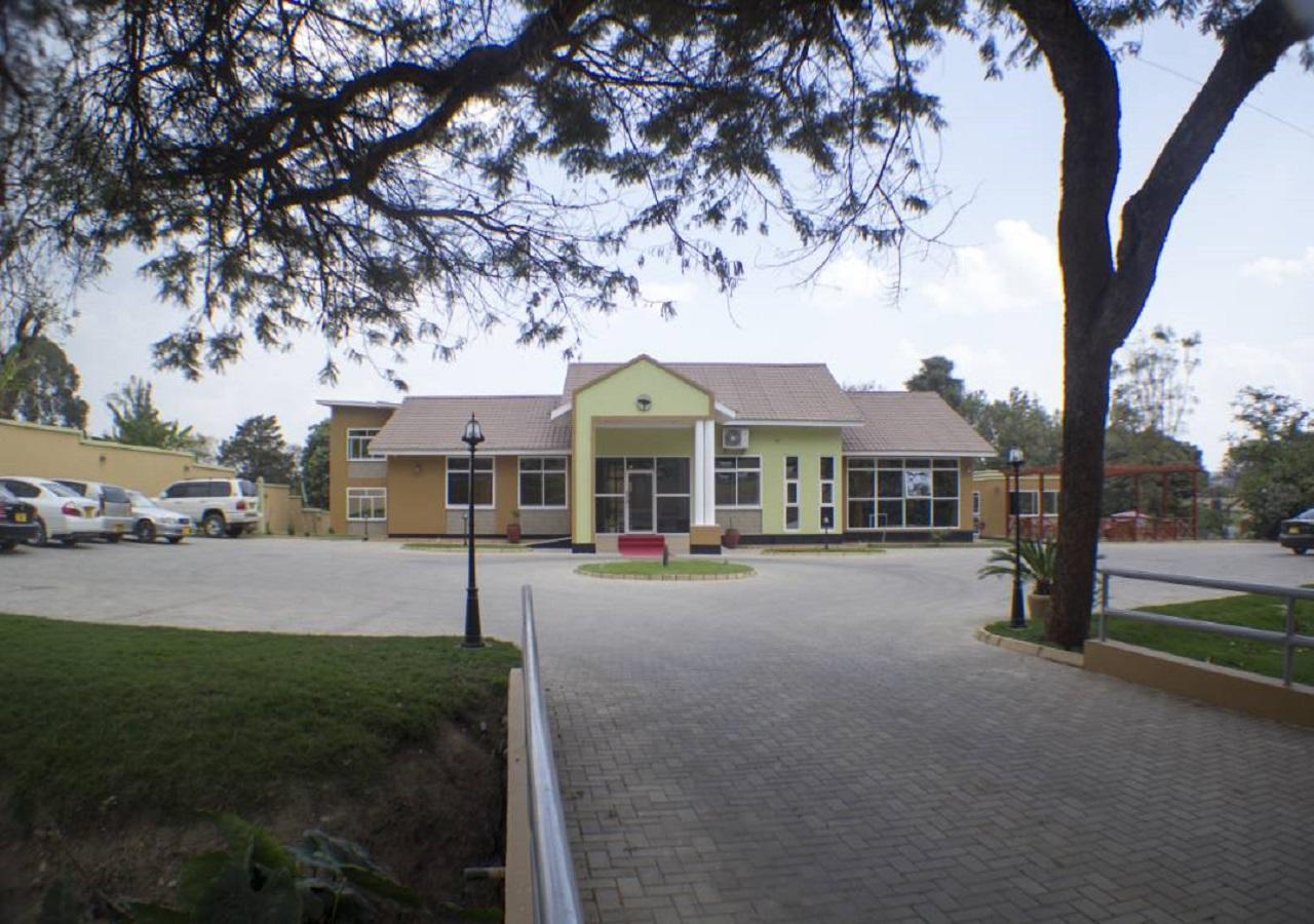 Hotel Desderia Mbeya Extérieur photo