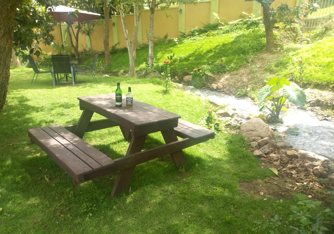 Hotel Desderia Mbeya Extérieur photo